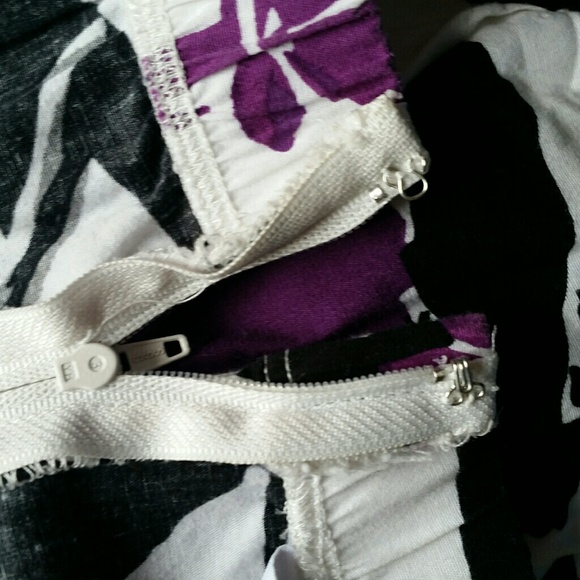 Purple White Black Pleated Strapless Dress pocket - Picture 7 of 9